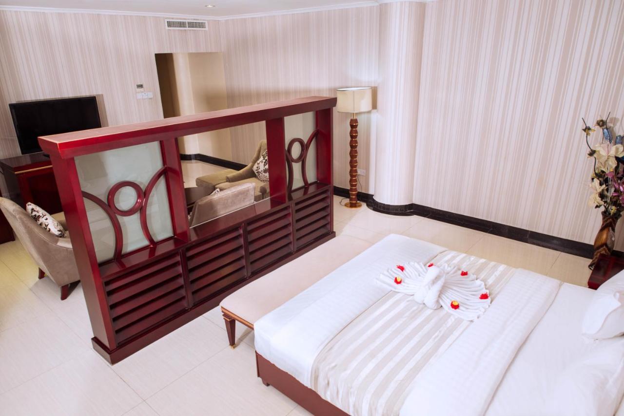 Peacock Hotel Dar es Salaam Exterior photo